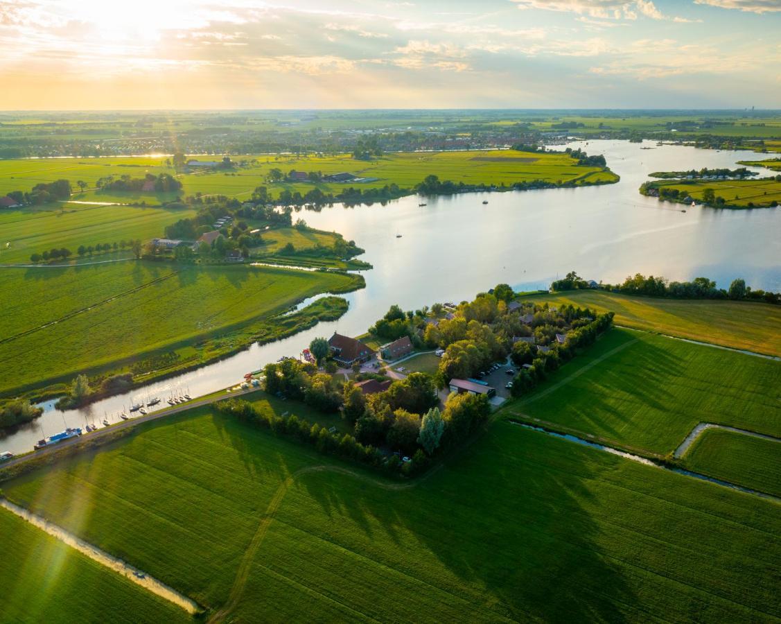 Pean-buiten Waterlodges Nes  Exterior foto