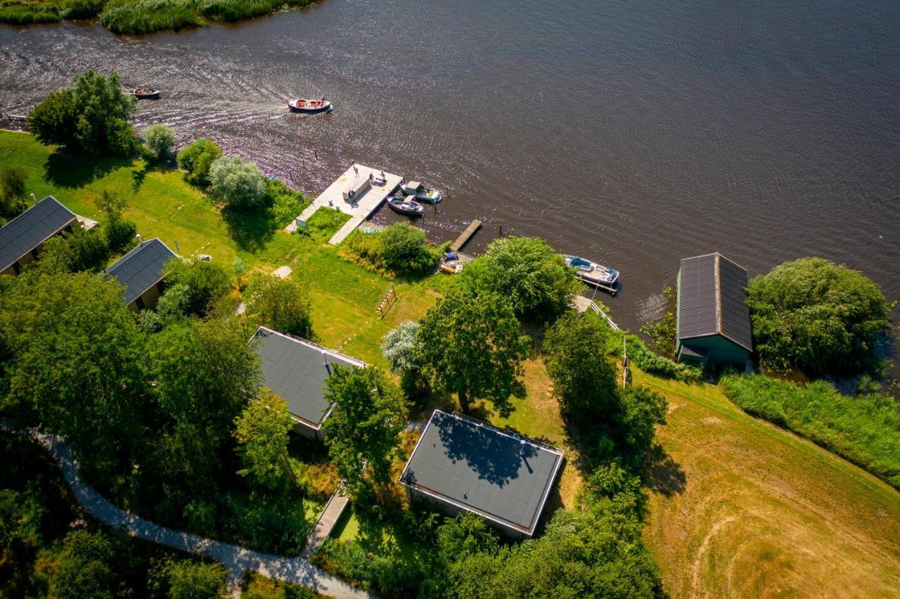 Pean-buiten Waterlodges Nes  Exterior foto