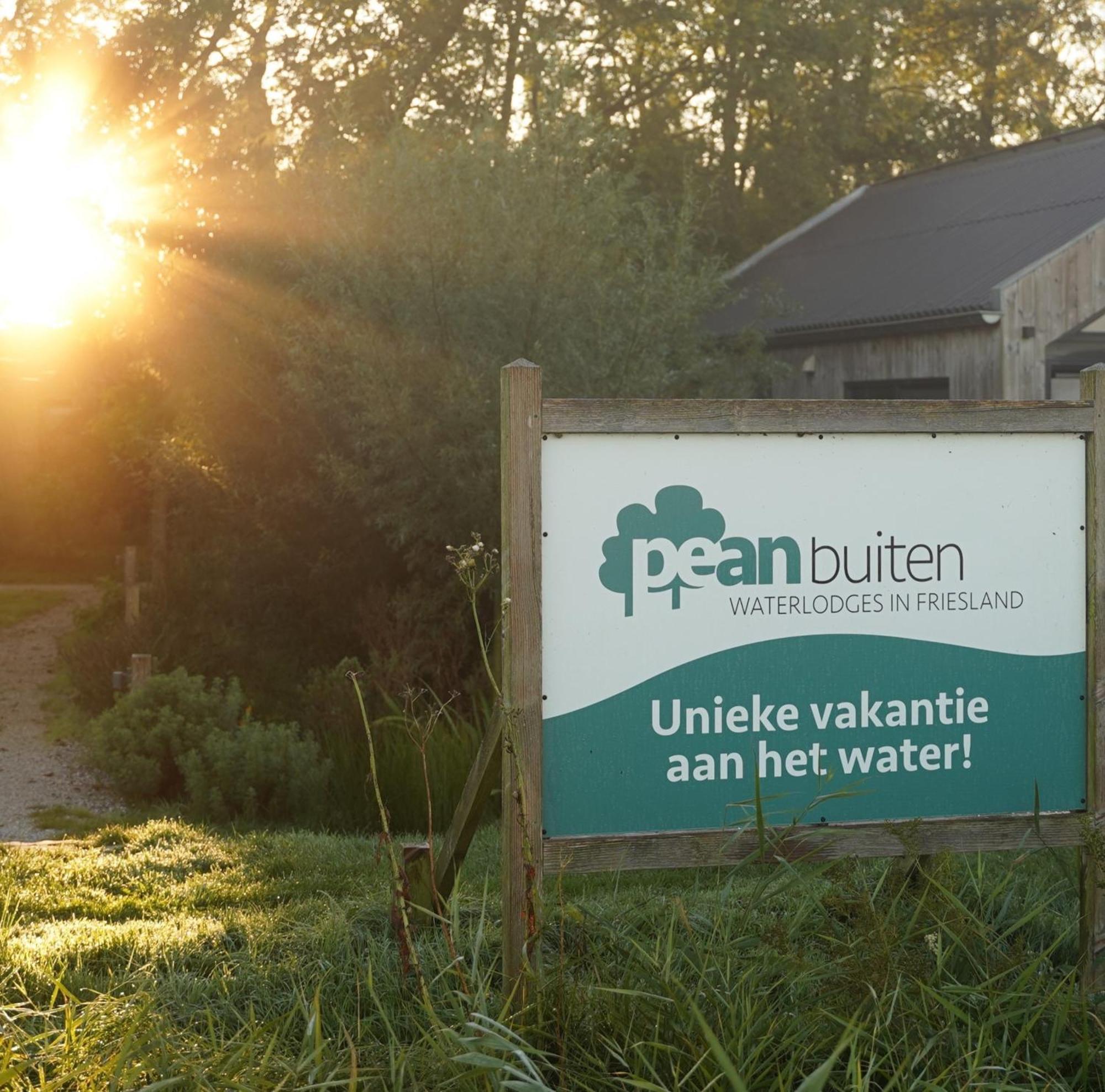 Pean-buiten Waterlodges Nes  Exterior foto